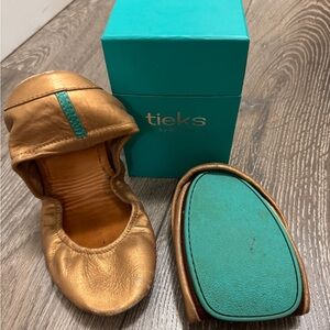 Tieks foldable flats